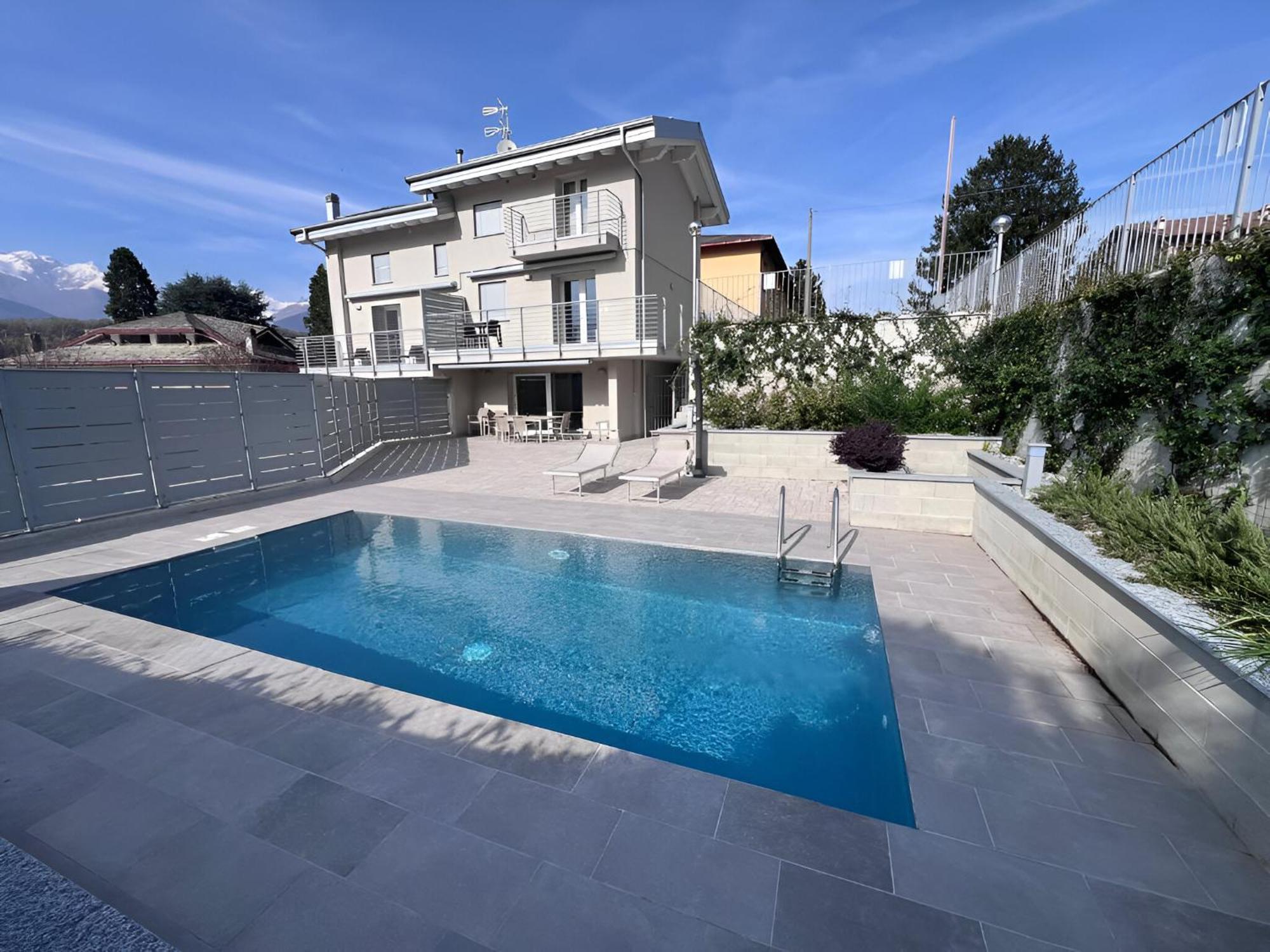 Villa Claudia With Private Pool Colico Extérieur photo